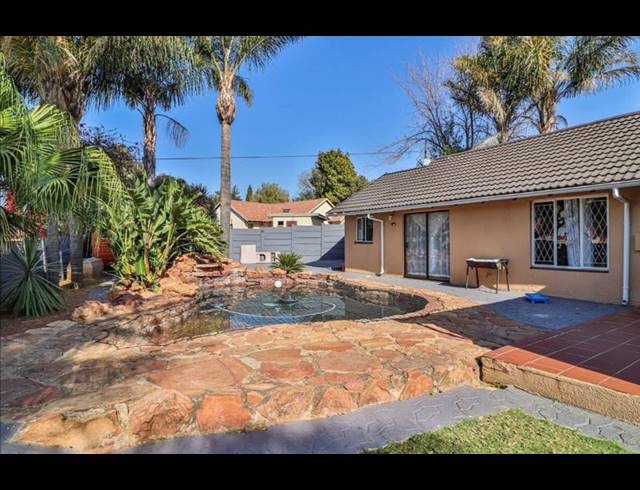 0 BEDROOM HOUSE FOR SALE IN STRUBENSVALLEI